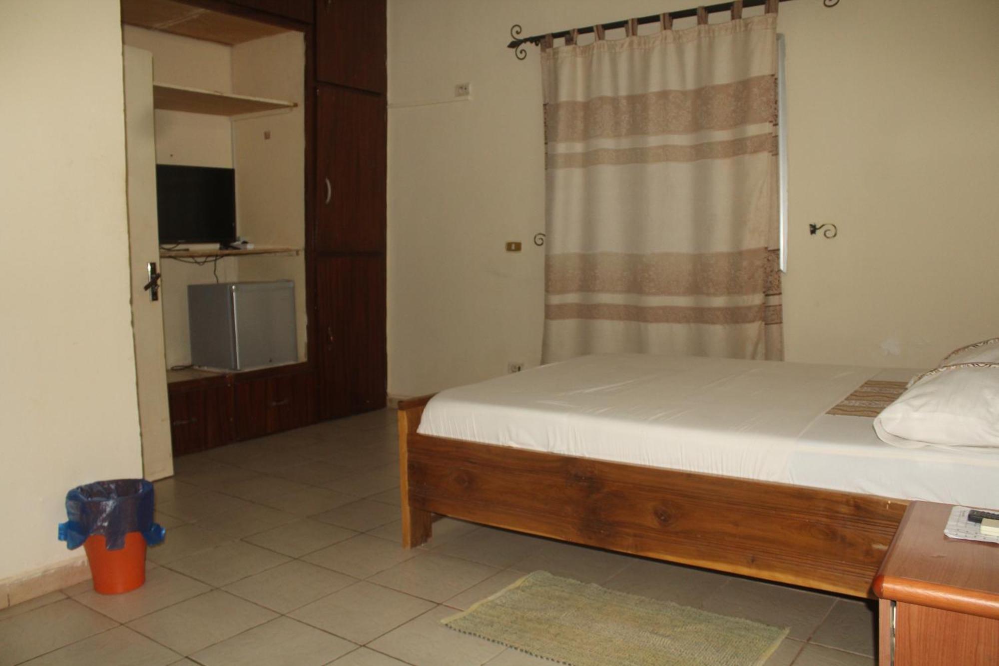 Residence Diane Ouagadougou Bagian luar foto