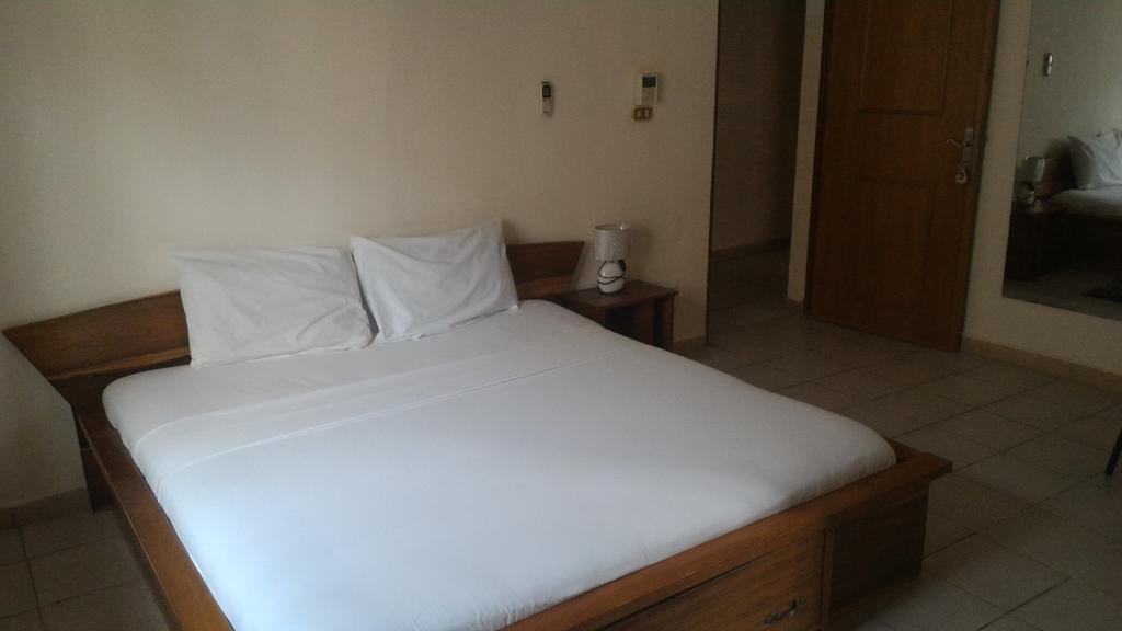 Residence Diane Ouagadougou Bagian luar foto